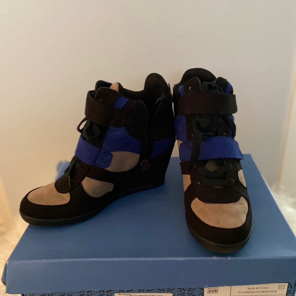 Shoes women size 8.5